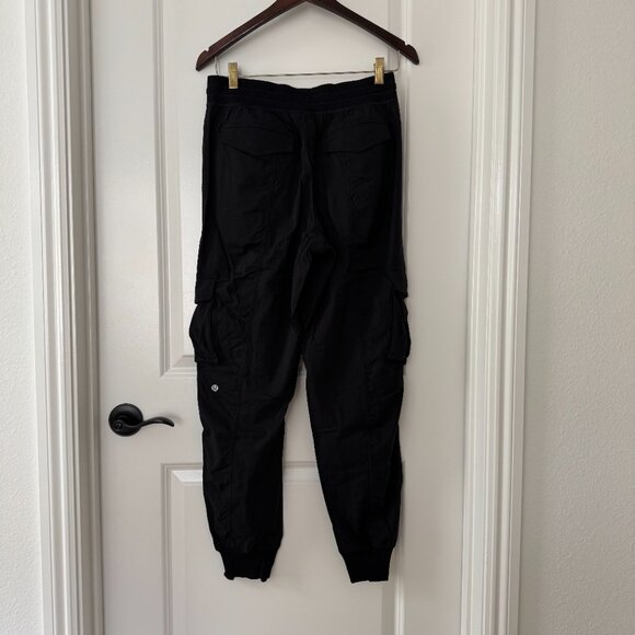 Lululemon Dance Studio Relaxed-Fit Mid-Rise Cargo Jogger - Picture 2 of 3